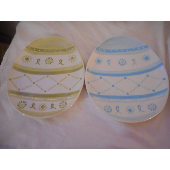 Pottery Barn Easter 8" Egg Plate 4Pc Set Pink Blue Green Yellow Spring Embossed - Picture 3 of 4